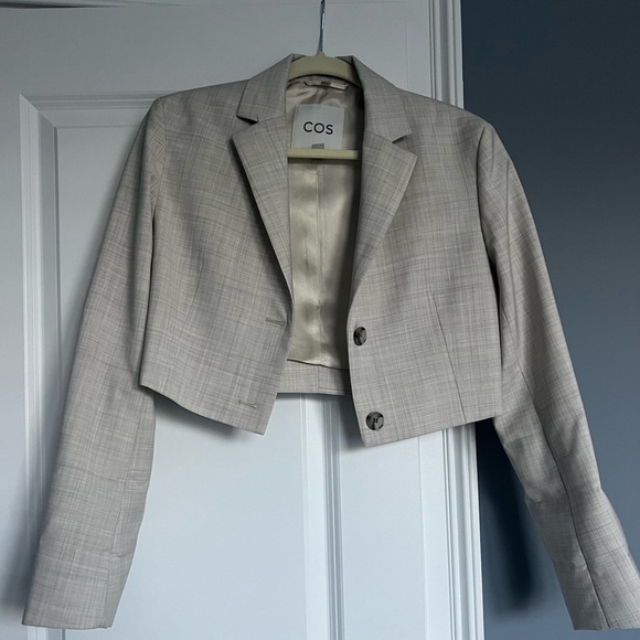 COS Jackets & Blazers - COS Cropped Blazer - Beige